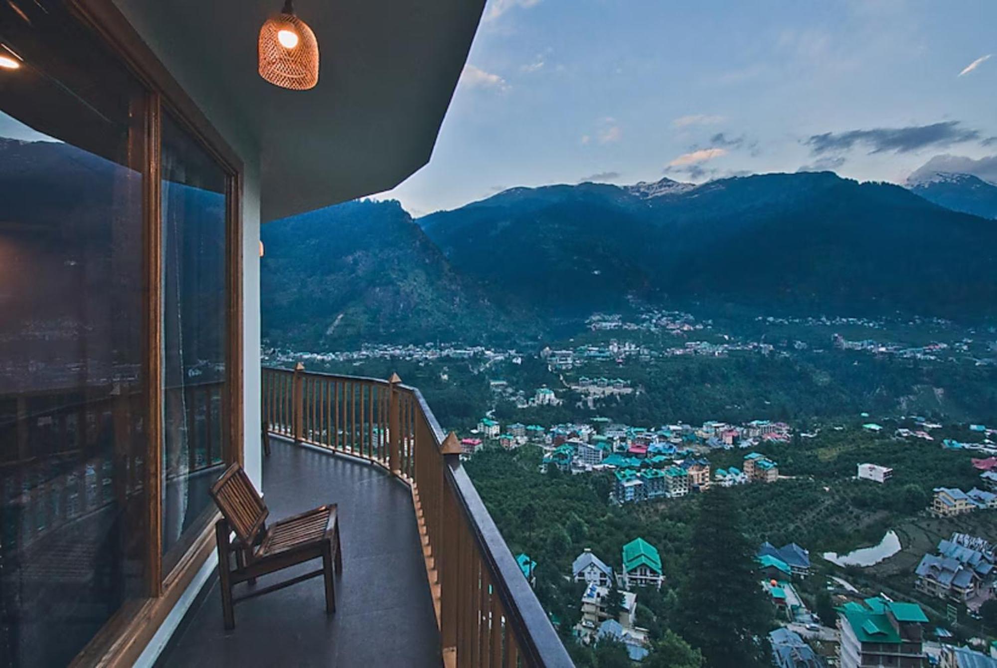 Goroomgo Hotel Bd Resort Manali - Excellent Stay With Family, Parking Facilities Exterior photo