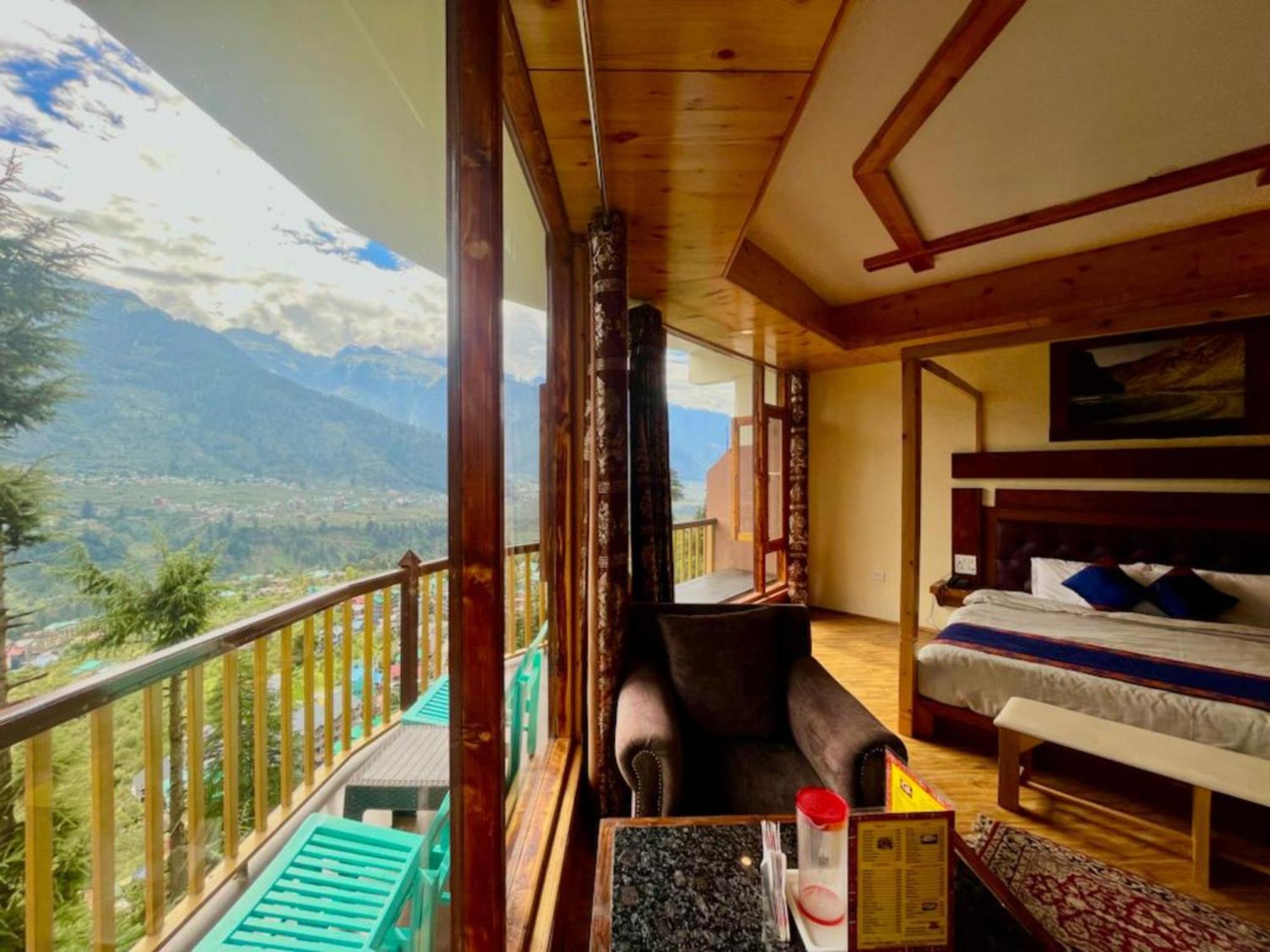 Goroomgo Hotel Bd Resort Manali - Excellent Stay With Family, Parking Facilities Exterior photo