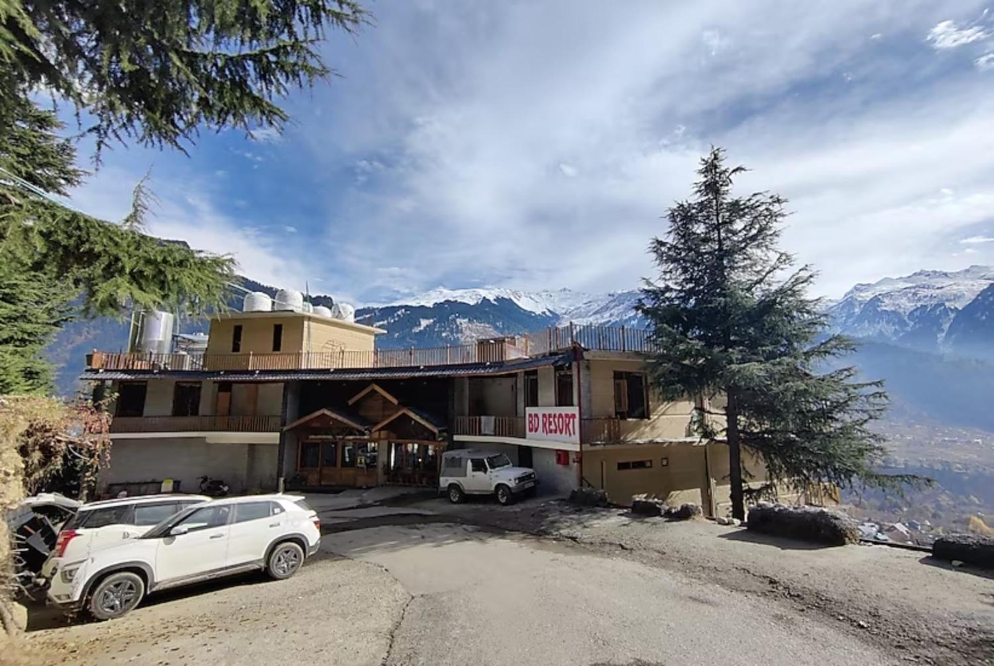 Goroomgo Hotel Bd Resort Manali - Excellent Stay With Family, Parking Facilities Exterior photo