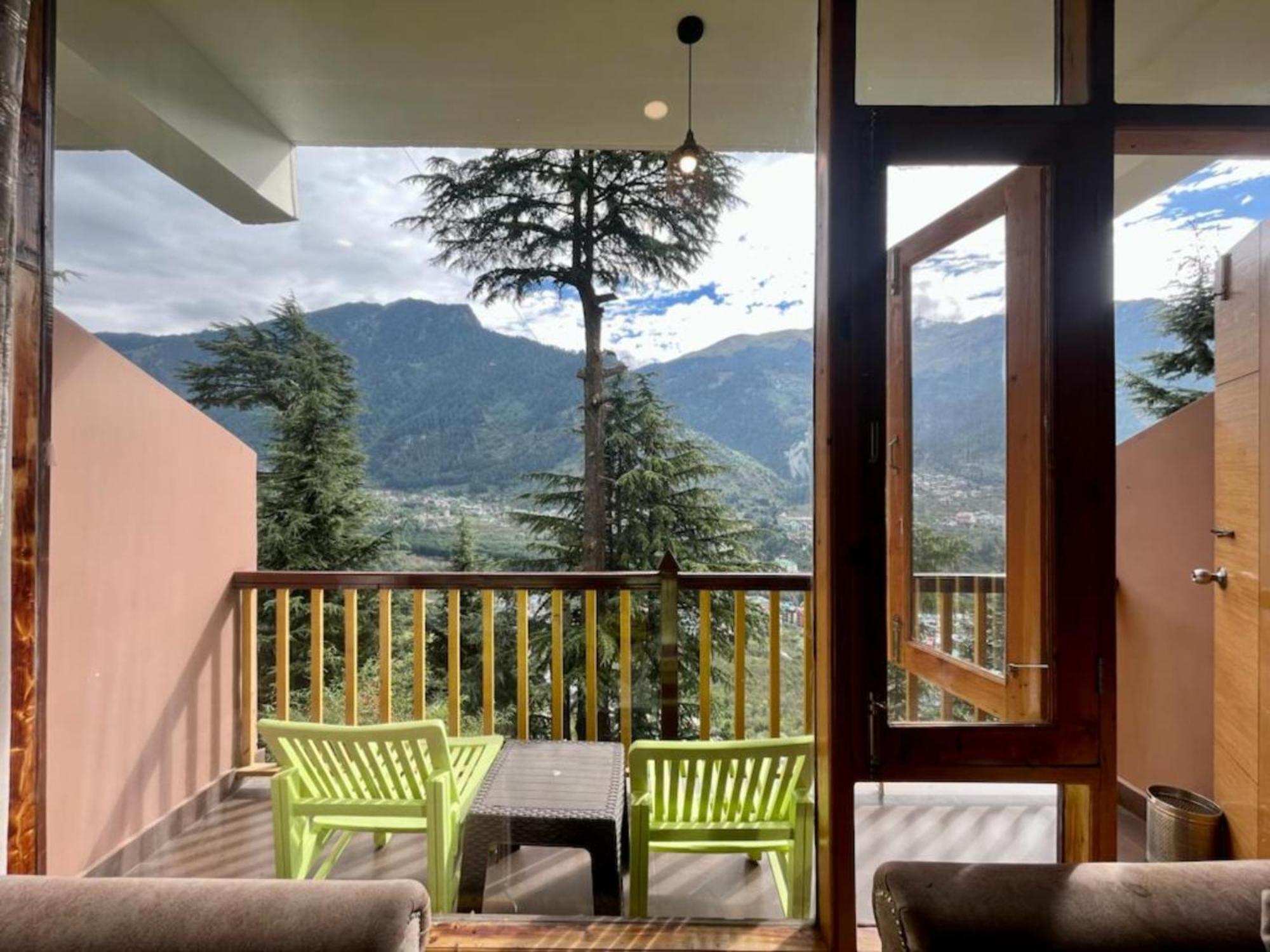 Goroomgo Hotel Bd Resort Manali - Excellent Stay With Family, Parking Facilities Exterior photo